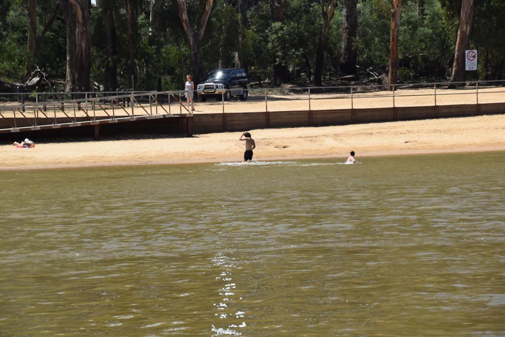 Big River Motel Echuca Eksteriør billede